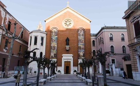 Chiese, conventi, sottopassi e mercati: è la caratteristica zona di Sant'Antonio